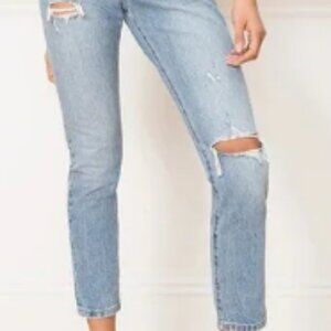 Levi’s Premium 501 Skinny in ‎Can’t Touch This - Distressed Medium Wash